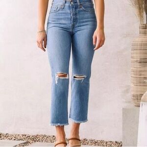 Levi’s Wedgie Straight Jeans Women’s 26 Button Fly Frayed Hem Blue Denim